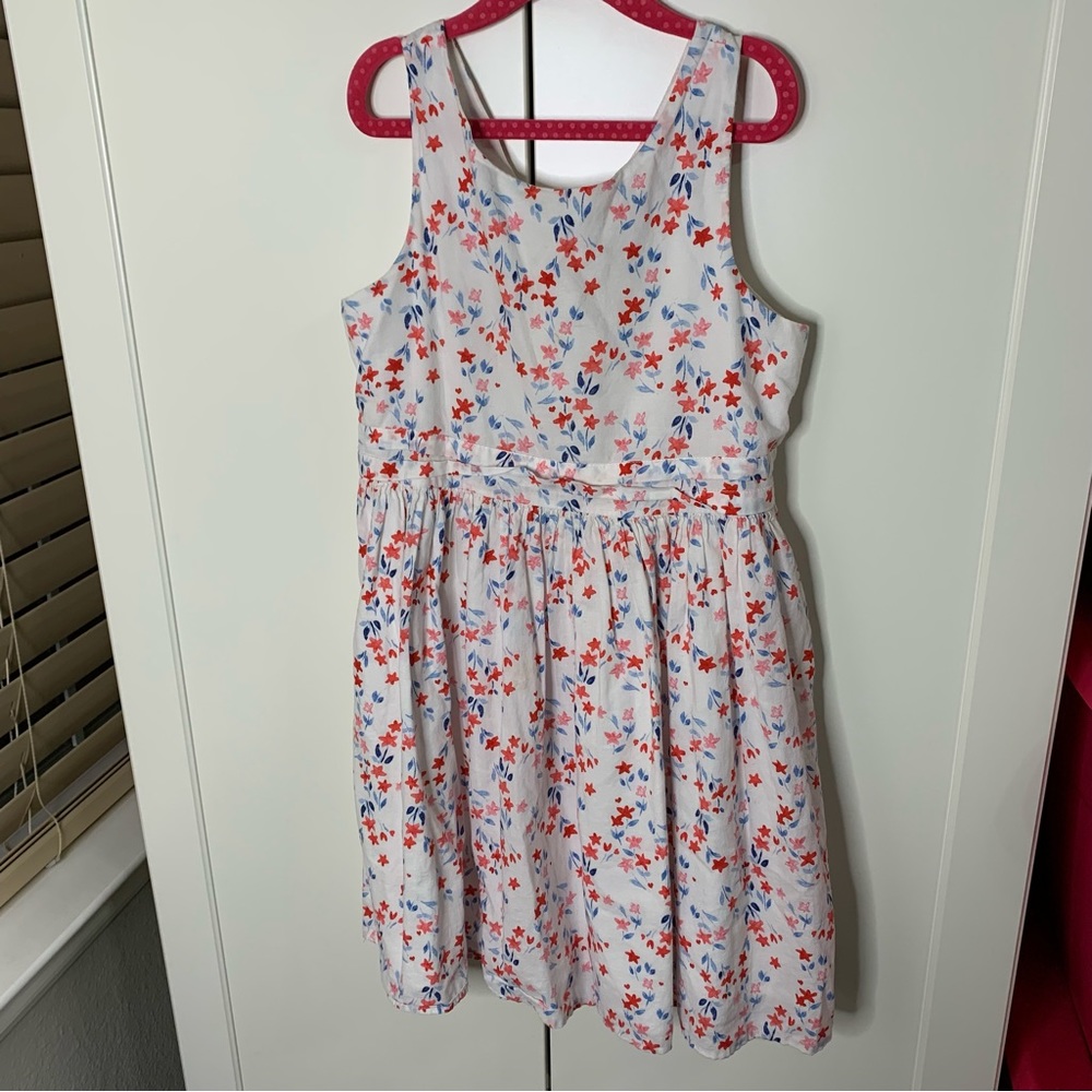 OshKosh B’Gosh Floral KeyHole Back Dress
